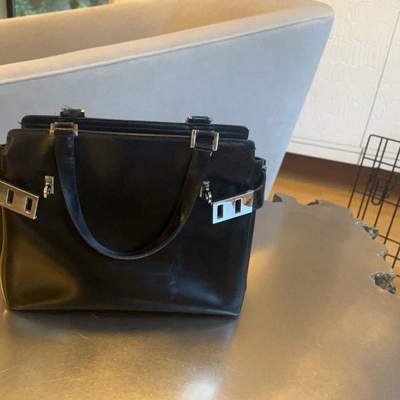 FERRAGAMO Gancici structured handbag - Picture 6 of 8